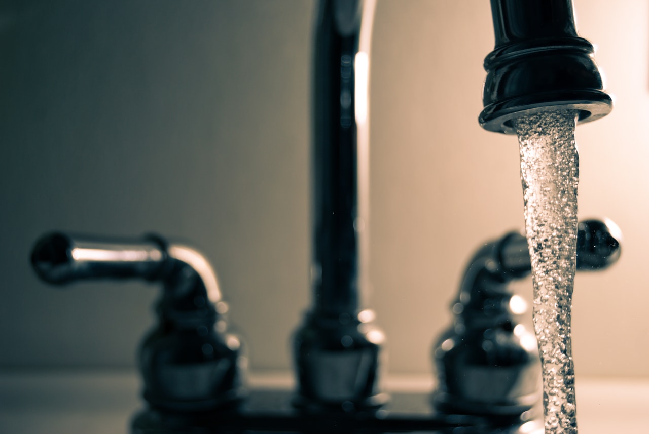 Cómo ahorrar agua en el baño
